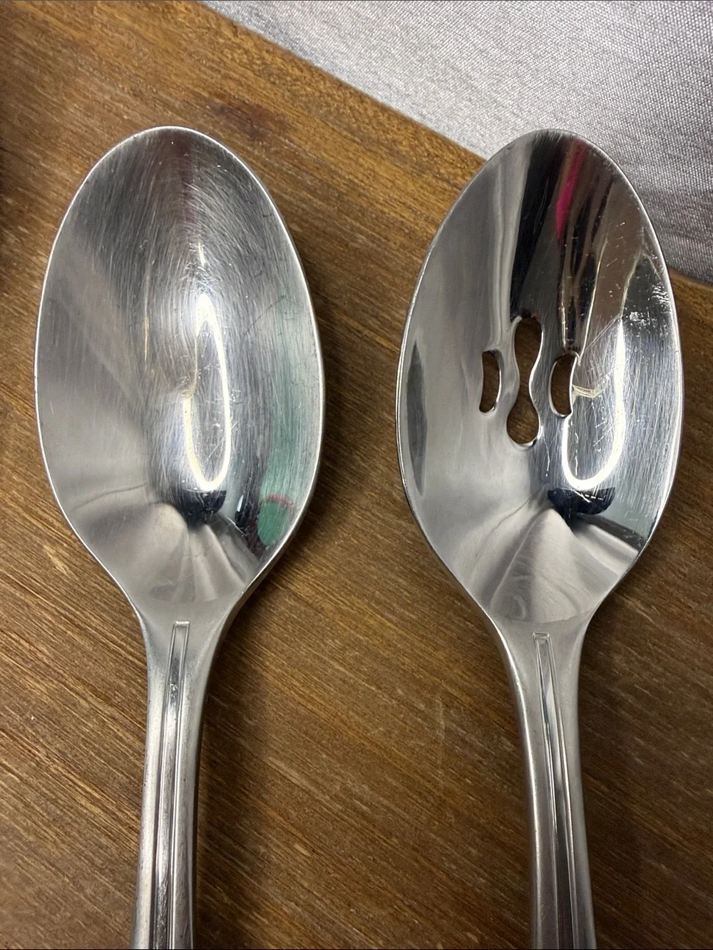 Oneida Stave Serving Spoons Set of 3 Slotted Pierced Solid Stainless Steel 18/10